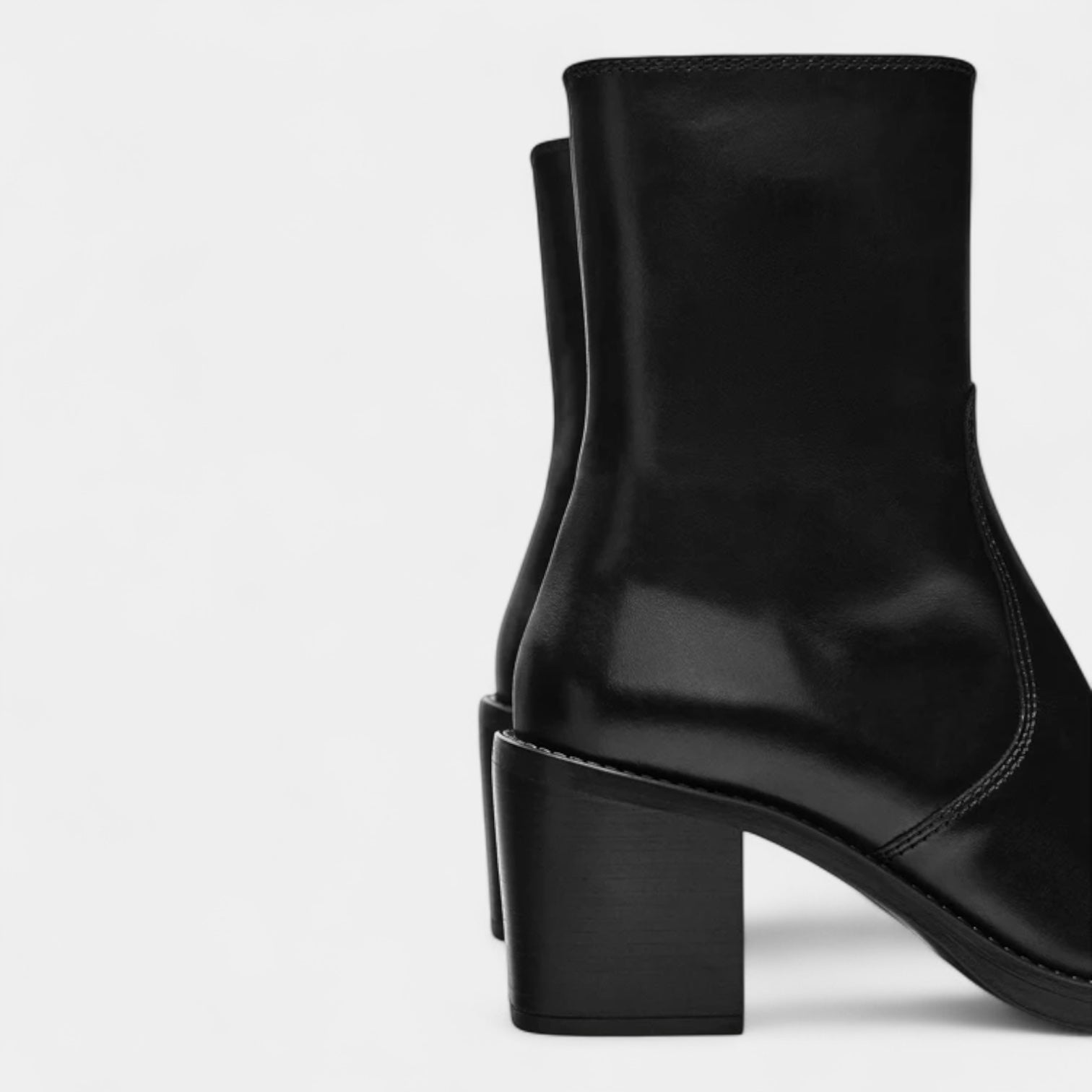 Norrskenberg | Dam Ankelboots i Läder - Spetsig Tå, Blockklack & Sidodragkedja