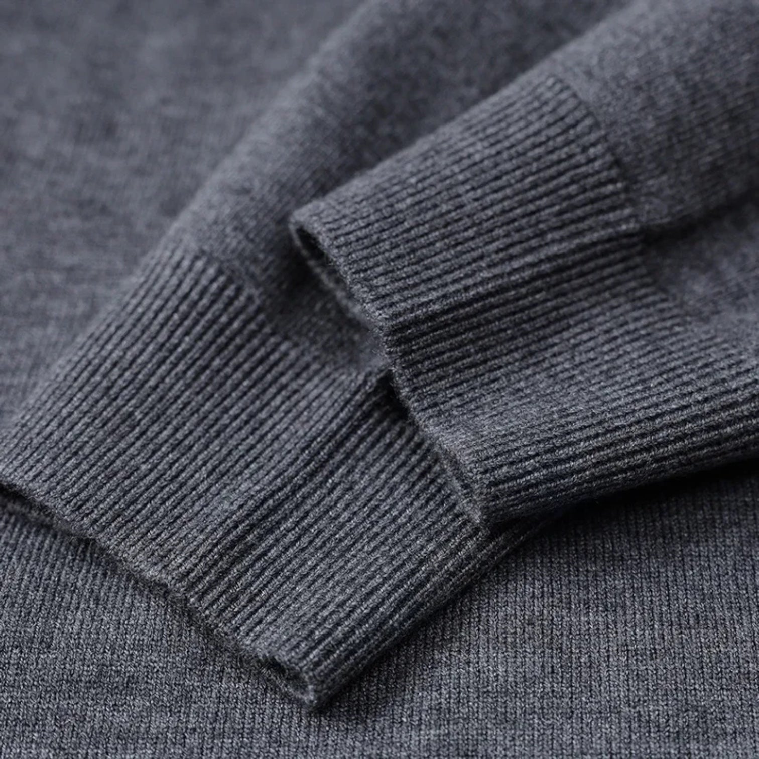 Norrskenberg | Herr Ulltröja med Halvhög Krage - Merino Crew Neck